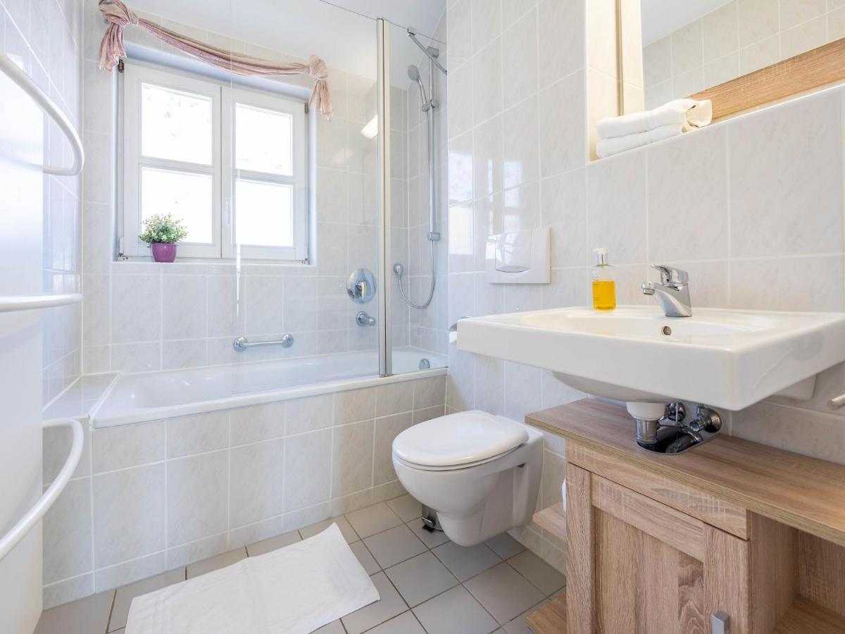 Feriendorf Rugana - Komfort Appartement Mit 2 Schlafzimmern Und Terrasse C48 Dranske Exterior foto